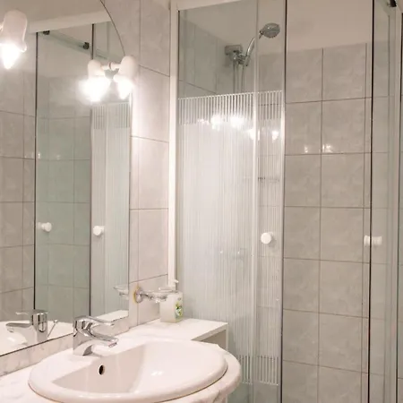 Komáromy Apartamento *
