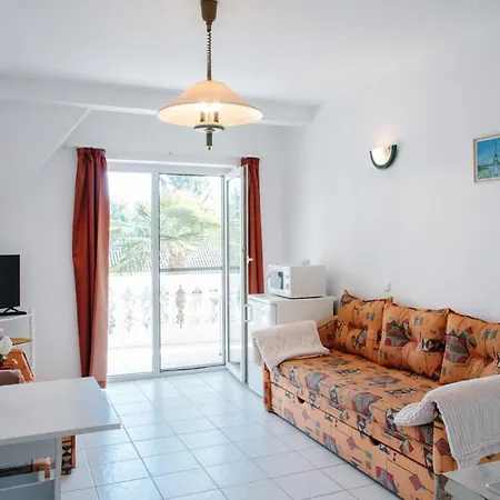 Komaromy Apartament *