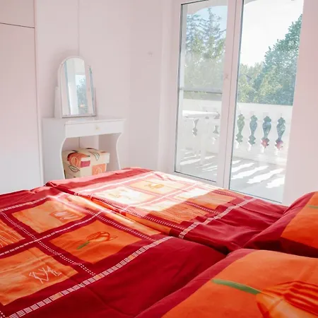 Komáromy Apartamento Gyenesdiás